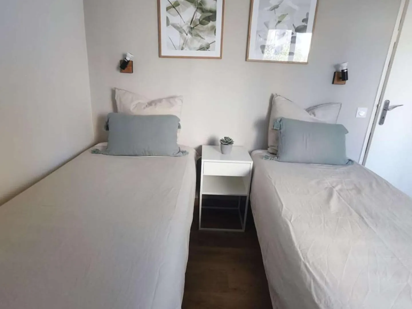 T3- Renove- Clim- Plages- Commerces Le Lavandou Frankrig