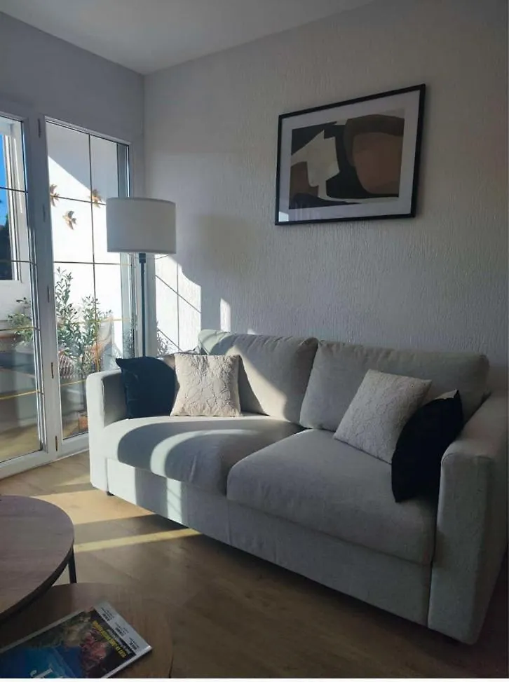 T3- Renove- Clim- Plages- Commerces Le Lavandou