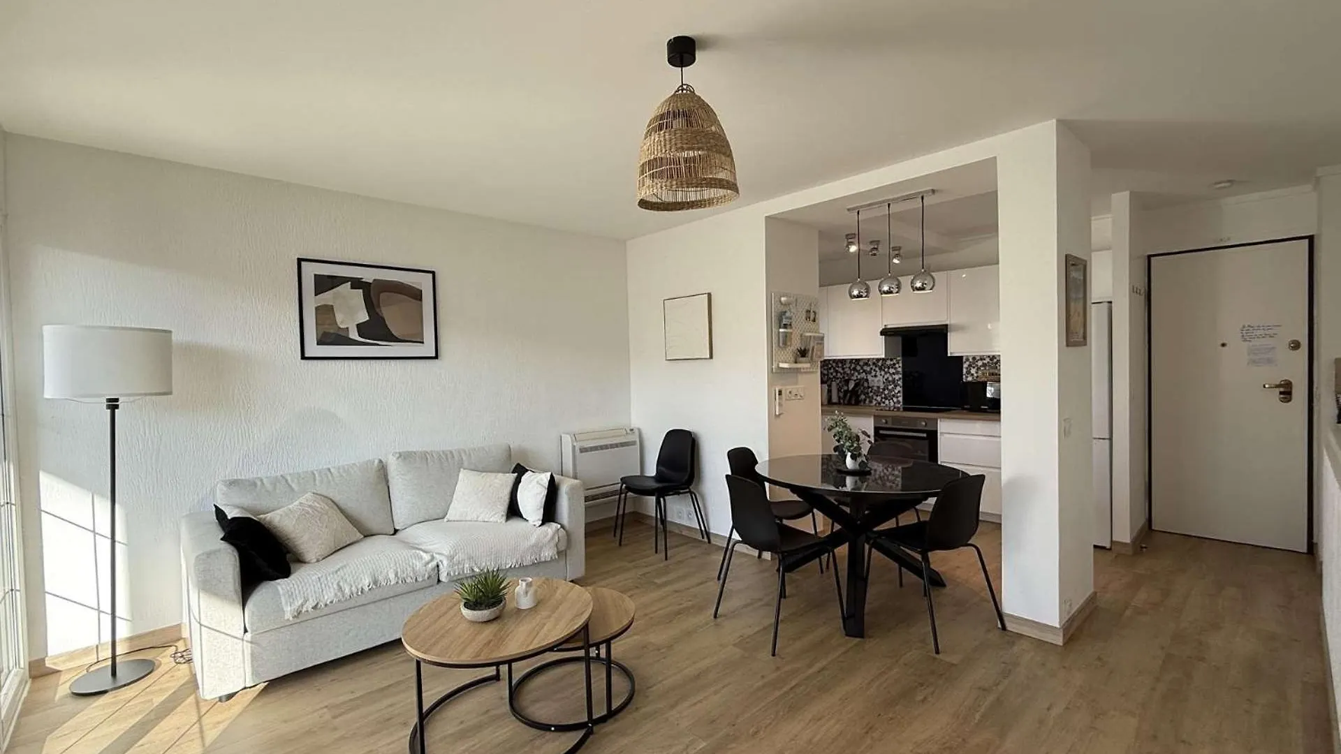 Apartment T3- Renove- Clim- Plages- Commerces Le Lavandou France